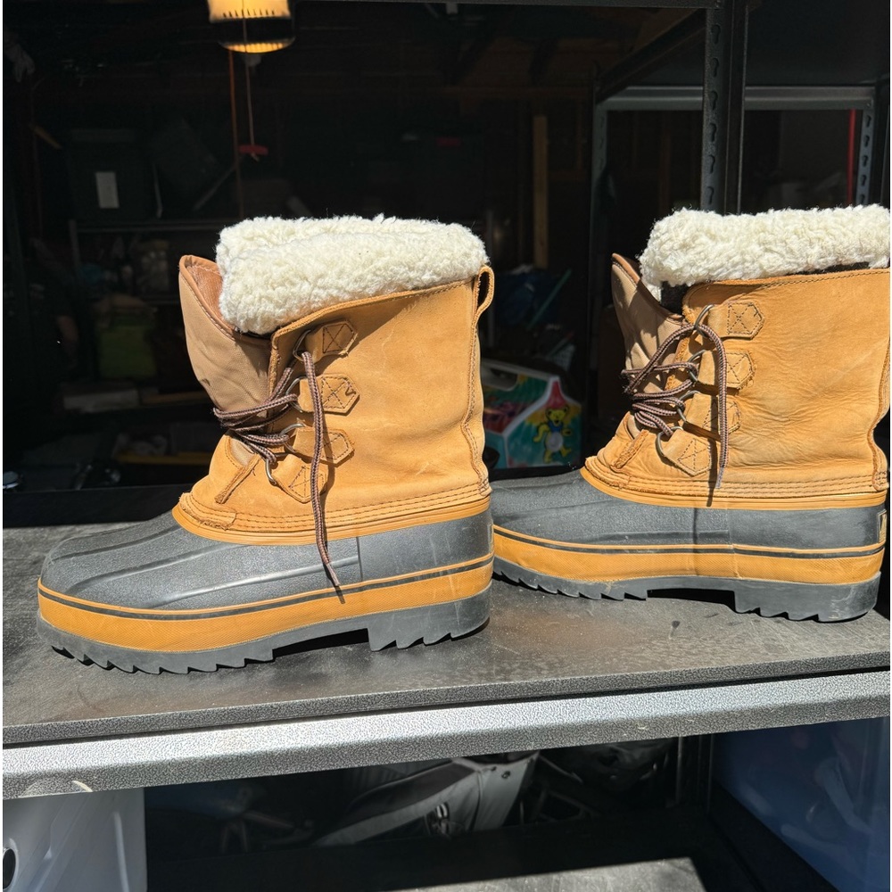 Itasca men’s snow boots. Size 12 or 12.5